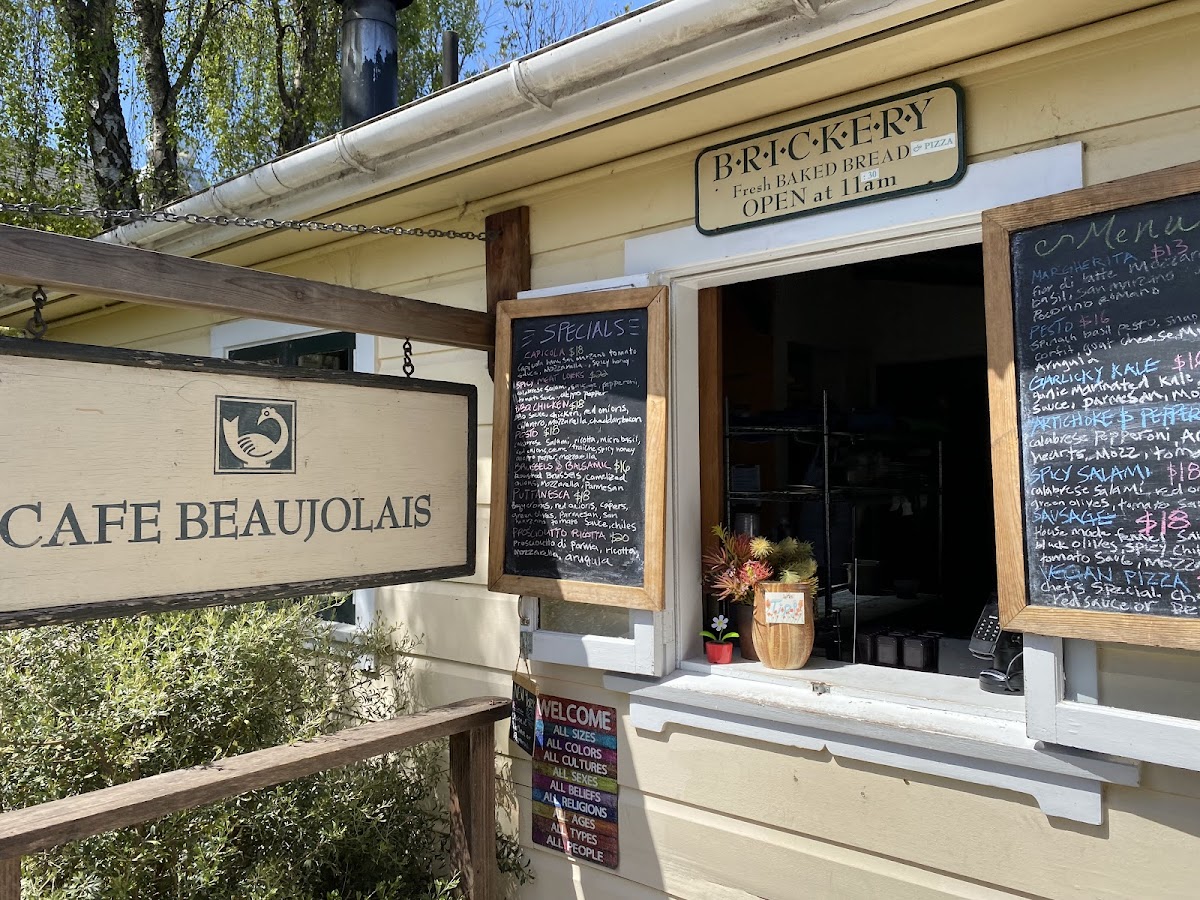 Cafe Beaujolais